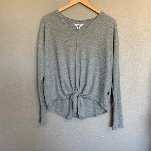 JoyLab Size Medium Gray Waffle Knit Tie-Front Long Sleeve Top NWT - Picture 1 of 13